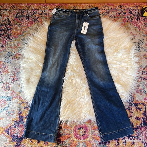 Wrangler Denim - Wrangler Exaggerated Boot Jeans Free People Size 29/34 NWT